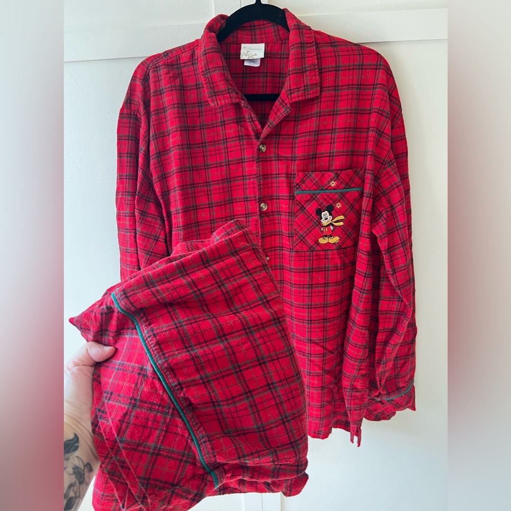 Disney Store‎ Men’s Plaid Christmas Winter Mickey Pajamas Set Size Large